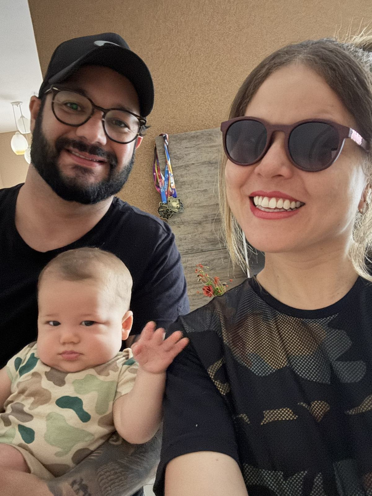 Exemplo de porta-retrato com a selfie da família.